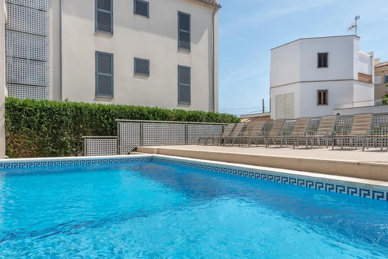 Residencial Llenaire Apartment Port de Pollenca