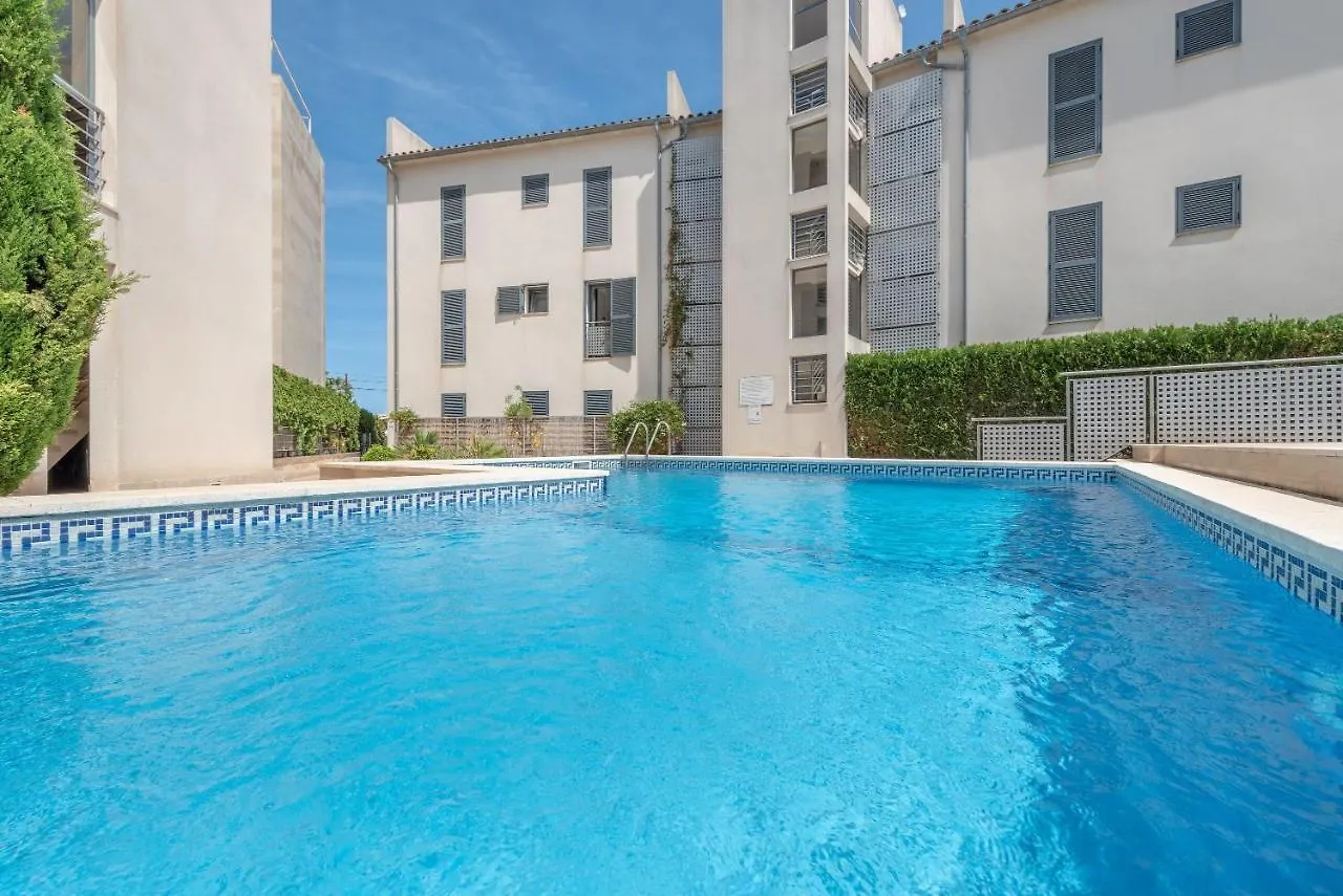 Residencial Llenaire Apartment Port de Pollenca