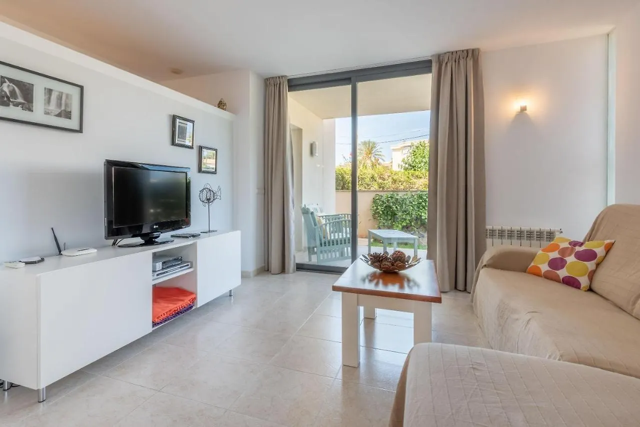 Residencial Llenaire Apartment Port de Pollenca