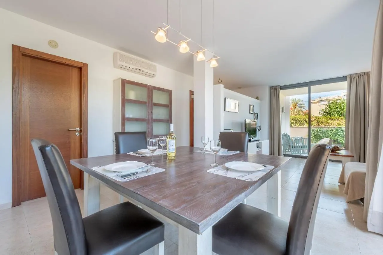 Residencial Llenaire Apartment Port de Pollenca Spain