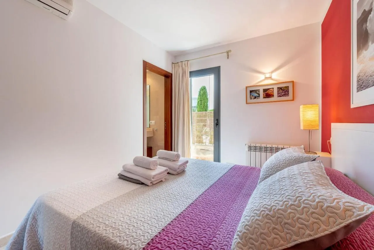 Residencial Llenaire Apartment Port de Pollenca